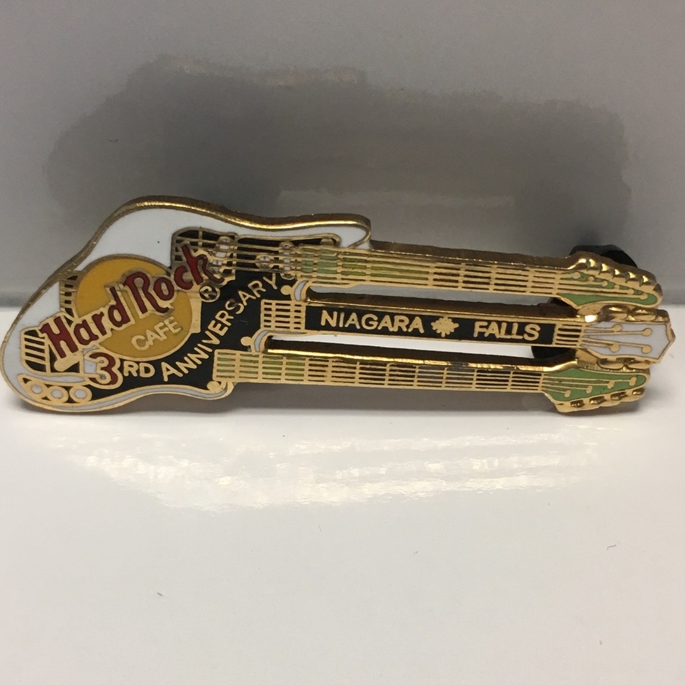 Niagara Falls Canada Hard Rock Cafe Pin